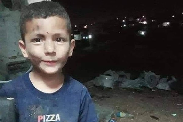 شهادت کودک فلسطینی زیر چرخ خودرو صهیونیست&zwnj;ها + تصاویر