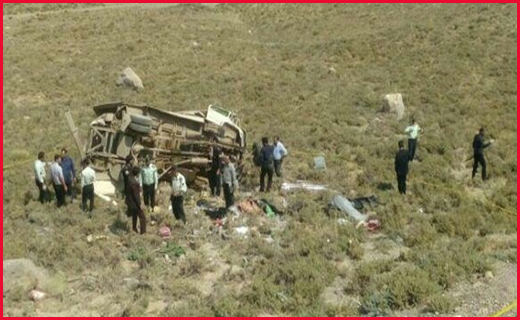 سرنوشت خانواده&zwnj;های سیل زده در لرستان چه شد؟ /آخرین جزییات از سقوط مینی بوس در دره