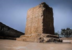 سنگ نبشته، تندیس تاریخی شهرخرم آباد