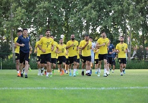 کاروان تیم فوتبال سپاهان در راه ترکیه