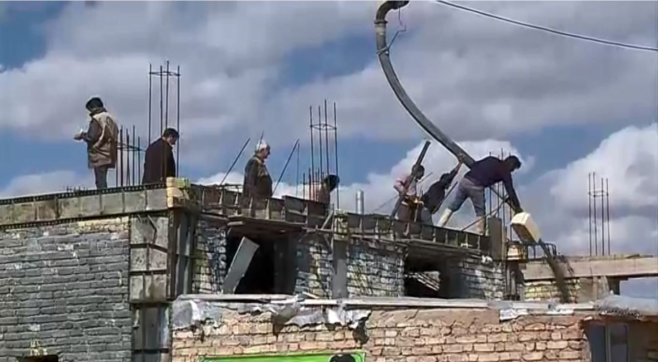 دانش آموزان بسیجی در خط مقدم کمک به محرومان