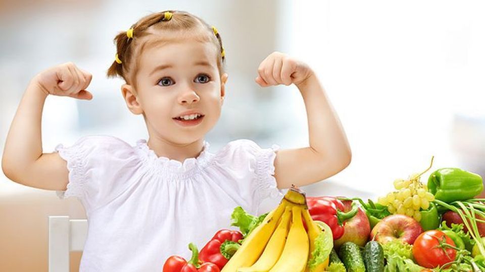 آنچه که والدین باید برای تغذیه سالم کودکان بدانند