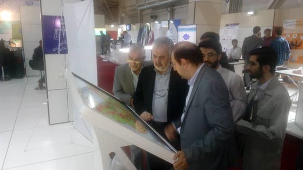 رئیس مرکز ارتباطات مردمی قوه قضائیه از نمایشگاه الکامپ بازدید کرد