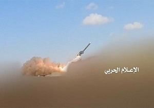 عطوان: موشک‌ها و پهپاد‌های انصارالله نقشی مهم در تصمیم امارات برای عقب‌نشینی از یمن ایفا کرد