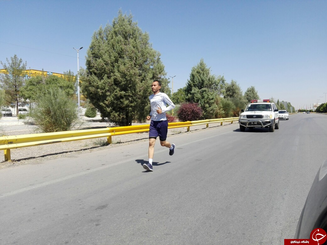 دونده اراکی وارد کرمان شد + تصاویر
