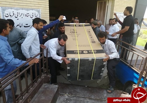 اهدا بیش از یکهزار و ۷۰۰ قلم کالا به سیل زدگان شادگان+تصاویر