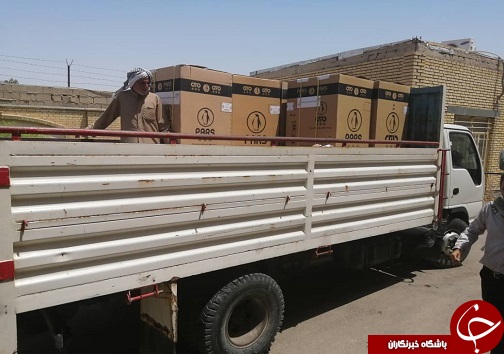 اهدا بیش از یکهزار و ۷۰۰ قلم کالا به سیل زدگان شادگان+تصاویر