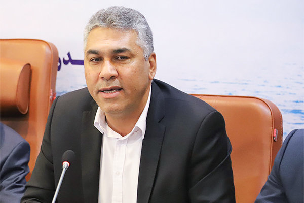 خروج ۲۳ خدمه نفتکش انگلیسی از کشتی منوط به دستور قضائی