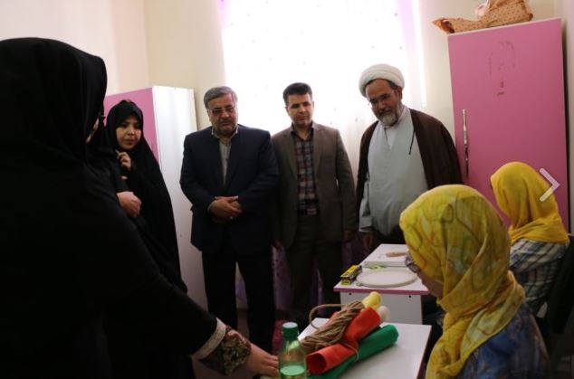 مرکزی برای حرفه آموزی به دختران معلول ذهنی