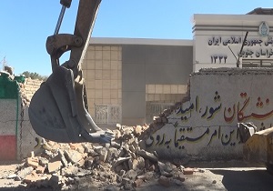 تعریض خیابان ارتش با برداشتن بخشی از دیوار پادگان ۰۴ بیرجند آغاز شد