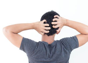 خوابیدن با موی خیس خطرناک است؟ +زمان مناسب برای حمام کردن
