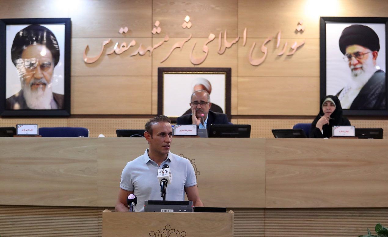 گل&zwnj;محمدی: فصل گذشته فشار زیادی روی بازیکنانم بود