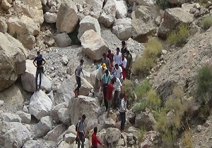 نجات جوان از پرتگاه کوهستان میامی
