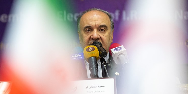 محتویات جلسه خصوصی سلطانی&zwnj;فر با نمایندگان مجلس مشخص شد/ سرمایه پرسپولیس و استقلال کمتر از یک پراید!/ خصوصی سازی به تعویق می&zwnj;افتد؟