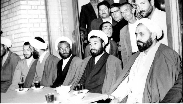 روحانی مجاهد که