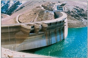 کاهش خروجی سد زاینده رود