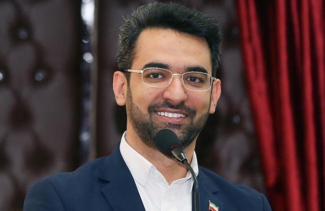 مدل گوشی وزیر ارتباطات چیست؟ +عکس