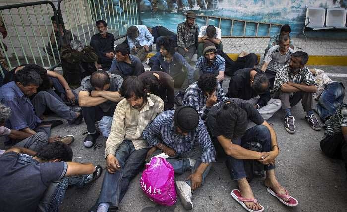 کلاف سردرگم درمان معتادان ایدزی و هپاتیتی/ وقتی کف خیابان تنها پناهگاه بی پناهان می&zwnj;شود