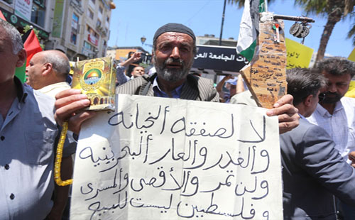 واکنش شخصیتهای فلسطینی به نشست ناکام بحرین/ از «نه» به توطئه معامله قرن تا «دروغ قرن» واکنش شخصیتهای فلسطینی به نشست ناکام بحرین/ از «نه» به توطئه معامله قرن تا «دروغ قرن»
