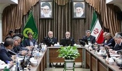 تبیین راهبرد&zwnj;های مدیریت حرم مطهر برای تبدیل به مجموعه&zwnj;ای الگو در نظام اسلامی