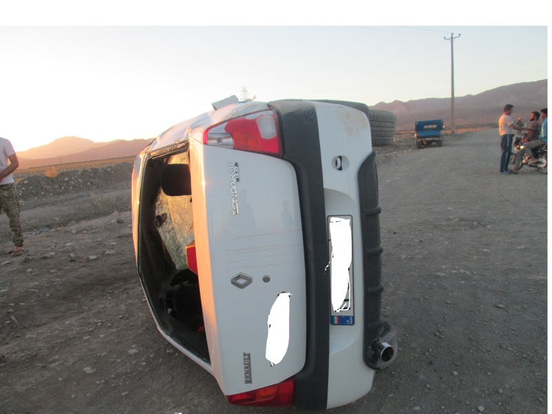 واژگونی خودرو در داورزن
