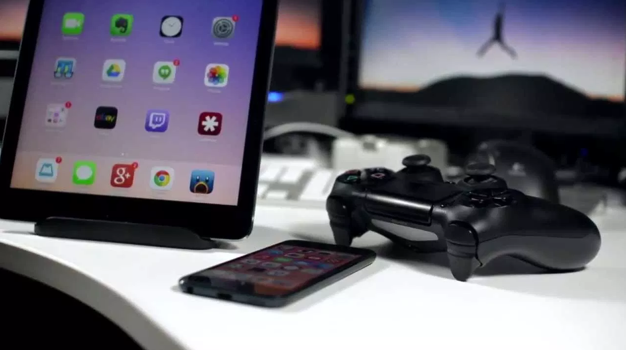پشتیبانی از دسته&zwnj;ی PS4 و Xbox One در IOS 13