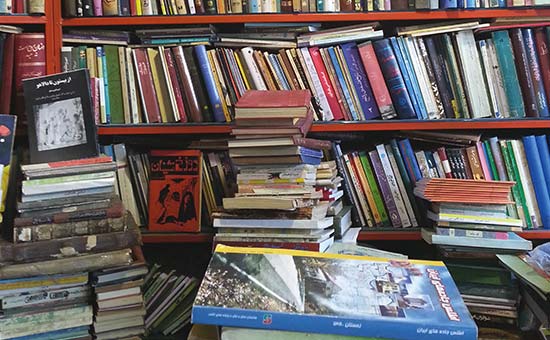 گلایه دانشجویان از افزایش قیمت کتاب&zwnj;ها/ چرا قیمت کتاب های دست دوم بیشتر شد؟