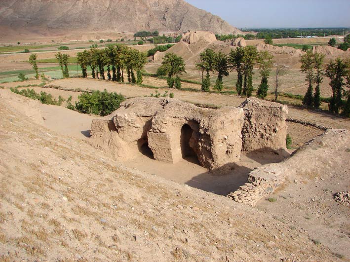 خبرنگار: کاظمی/دژ 2 هزار و 300 ساله جنوب تهران پناهگاه معتادین شده است