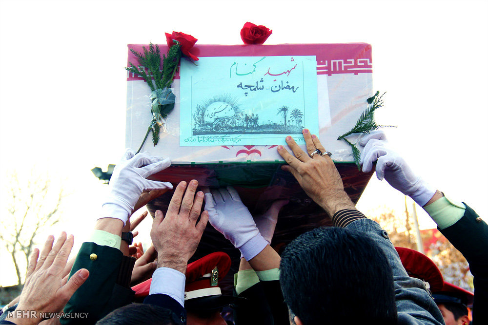 تشییع شهید گمنام ۸ تیر در اراک