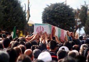 تشییع پیکر مادر ۲ شهید دفاع مقدس در رامهرمز