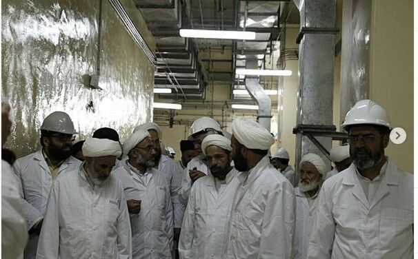 ائمه جمعه از دستاوردهای هستهای نطنز بازدید کردند ائمه جمعه از دستاوردهای هستهای نطنز بازدید کردند