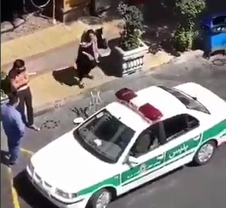 واکنش کاربران به تکرار بدرفتاری نوچه‌های مسیح علینژاد با مأموران نیروی انتظامی +تصاویر