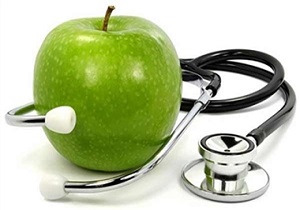 هزینه ۳ برابری حوزه سلامت پس از طرح تحول / کمبود نقدینگی بیمارستان&zwnj;ها تغذیه بیماران تحت تأثیر قرار داده است / اجرای درست پرونده الکترونیک سلامت سبب حذف سوء استفاده احتمالی از دفترچه&zwnj;های بیمه/ افزایش چشمگیر هزینه های حوزه سلامت در قالب طرح تحول نظام سلامت/ کاهش تقاضای القایی با اجرای نظام ارجاع