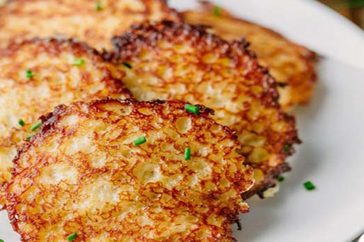 طرز تهیه پنکیک سیب زمینی با گوشت