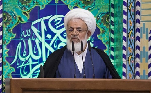 مقاومت در برابر دشمن، مهمترین رسالت مسئولان نظام است