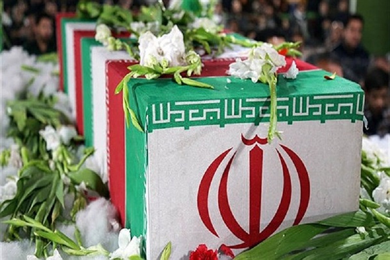 پیکر پاک ۱۰ شهید در شیراز تشییع شد