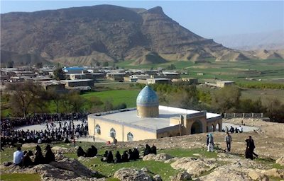 ایجاد راه دسترسی به امامزاده بابا سیف الدین در دره شهر