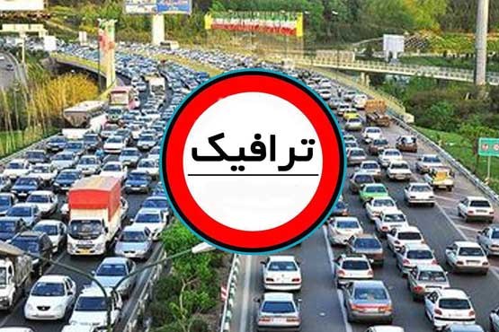 ترافیک در برخی از محور&zwnj;های مواصلاتی زنجان نیمه سنگین است
