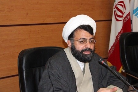 دانشگاه باید محلی برای تدین بیشتر افراد در هنگام فارغ التحصیلی باشد