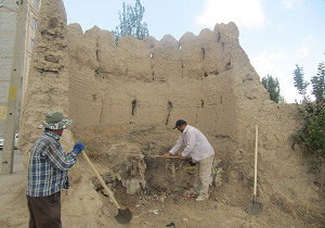 مطالعه برج خشتی «داش کسن» اردبیل آغاز شد