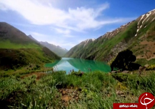 دریاچه گهر نگین اشترانکوه پذیرای گردشگران از سراسر کشور