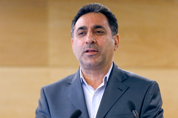 رفع معارض&zwnj;های آزادراه همت &ndash; کرج نیازمند ۲۵ میلیارد تومان اعتبار است / بازدید جهانگیری از آزادراه همت &ndash; کرج