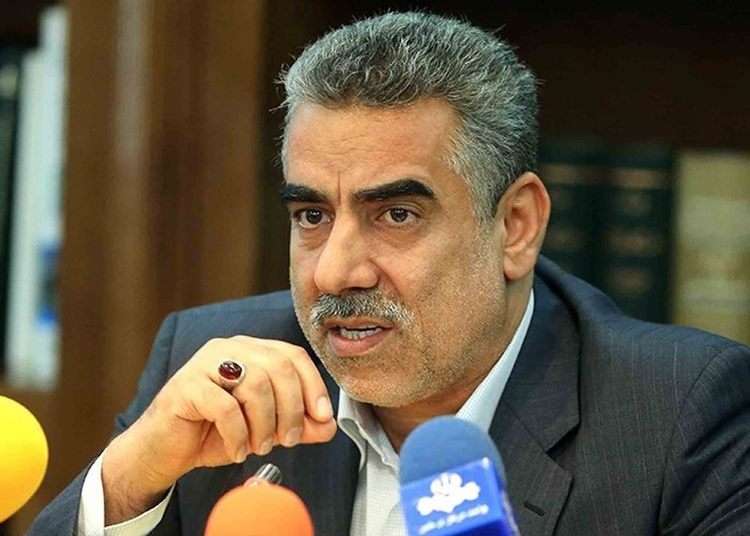 نامه لاریجانی به رئیس&zwnj;جمهور برای تطبیق قوانین افزایش حقوق&zwnj;ها