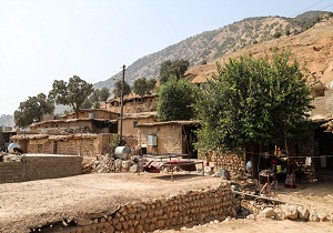 اهالی روستای میراحمد غریبی‌ها تن به جابجایی نمی‌دهند