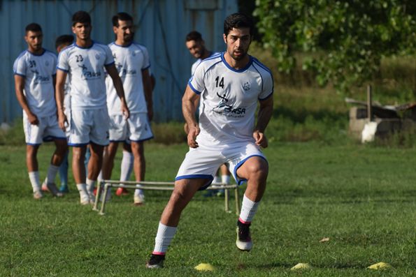 ملوانان بدون سرمربی و مالک تمرین می‌کنند