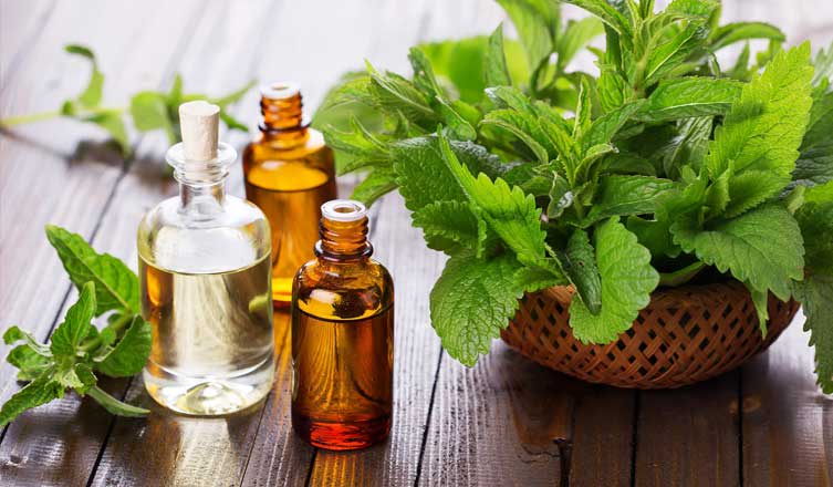 برای ازبین بردن خشکی لب چه باید کرد؟ +دستورالعمل تهیه ماسک&zwnj;های طبیعی