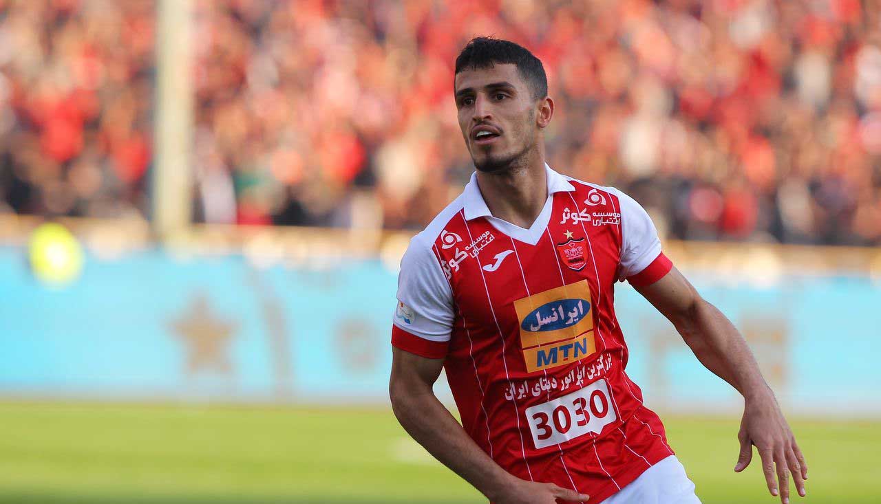 علیپور: با پرسپولیس یک فصل دیگر قرارداد دارم / در جریان پیشنهادات جدیدم  نیستم