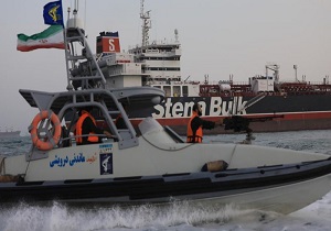 مسکو: درباره وضعیت خدمه روسی نفتکش انگلیس با تهران در تماسیم