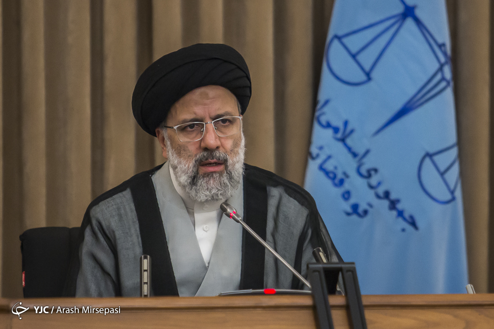آیت الله رئیسی: نقش معاونت حقوقی ریاست جمهوری در قانونمداری بسیار زیاد است
