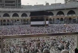 خیل عظیم حجاج در طواف خانه خدا + فیلم